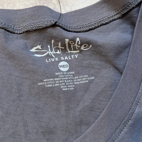 NWT Salt Life “vacation state of mind” long sleeve top size medium - Picture 3 of 4